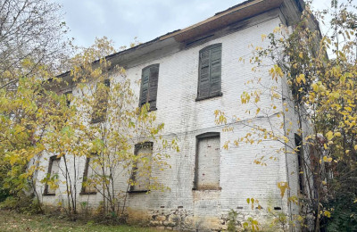 Bluejack Distillery building